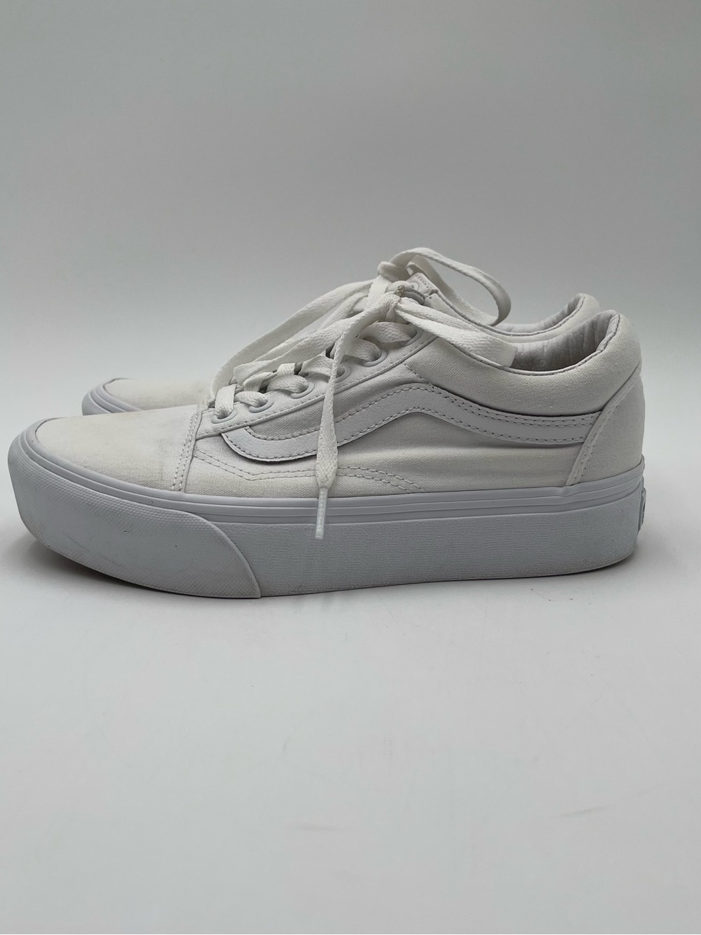 VANS Old Skool Platform White Shoes Women’s Size 7 Unisex Skate Sneakers Casual - Picture 2 of 13